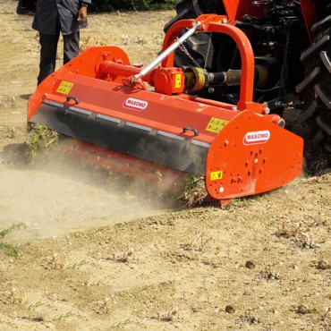Καταστροφέας βαρέως τύπου MASCHIO Corazza με πλάτος κοπής 155-230cm για τρακτέρ 40-80hp