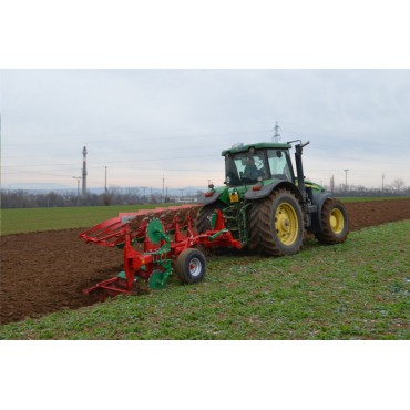 Αναστρεφόμενο άροτρο Sukov Downhil για τρακτέρ 70-250 Hp